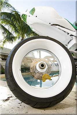 suzuki-hayabusa-lrg-5.jpg