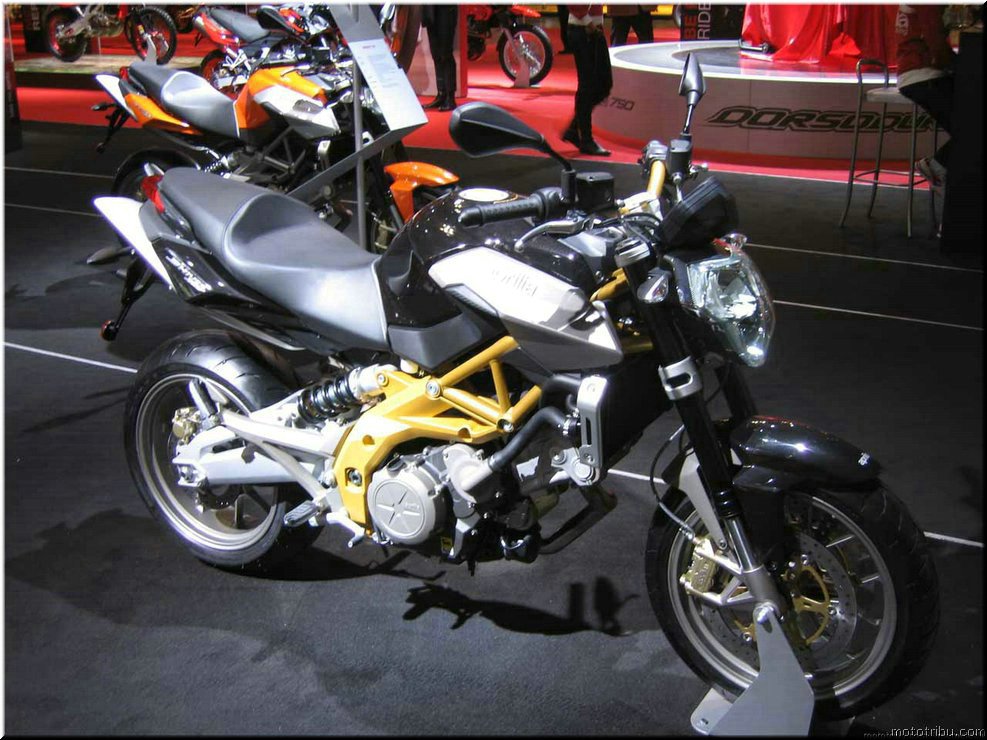 MOTO 