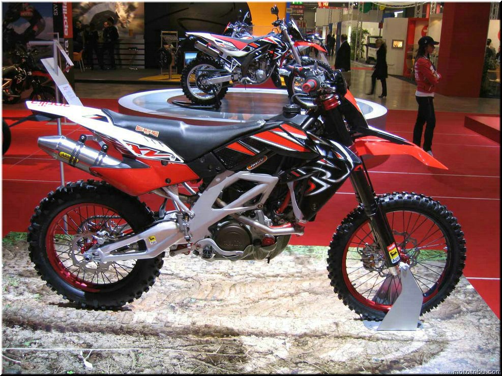 MOTO 