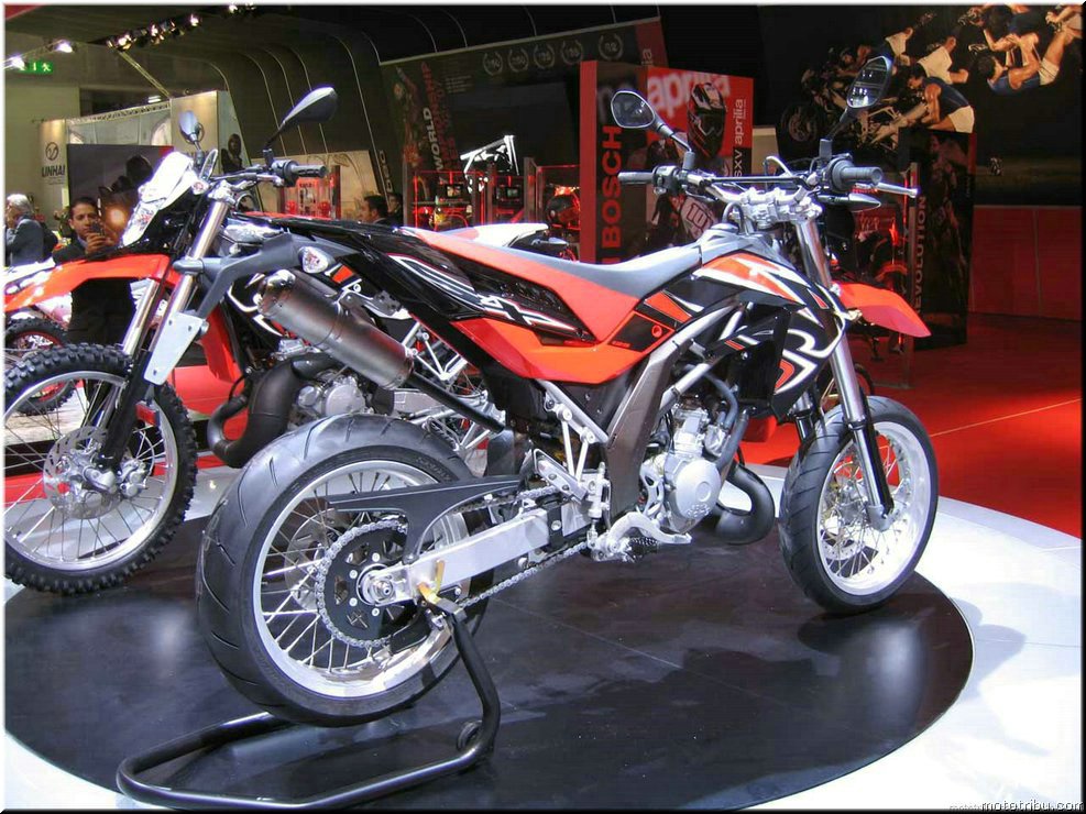 MOTO 