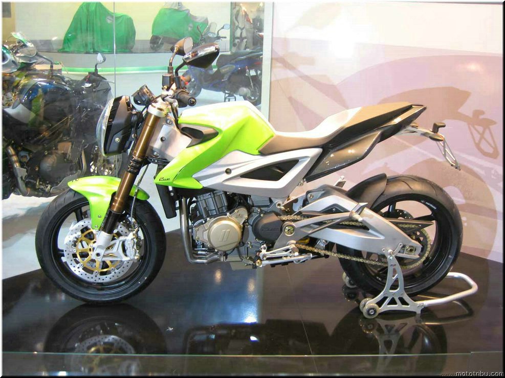 MOTO 
