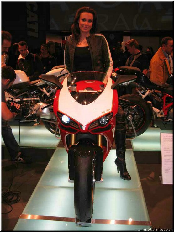 MOTO 