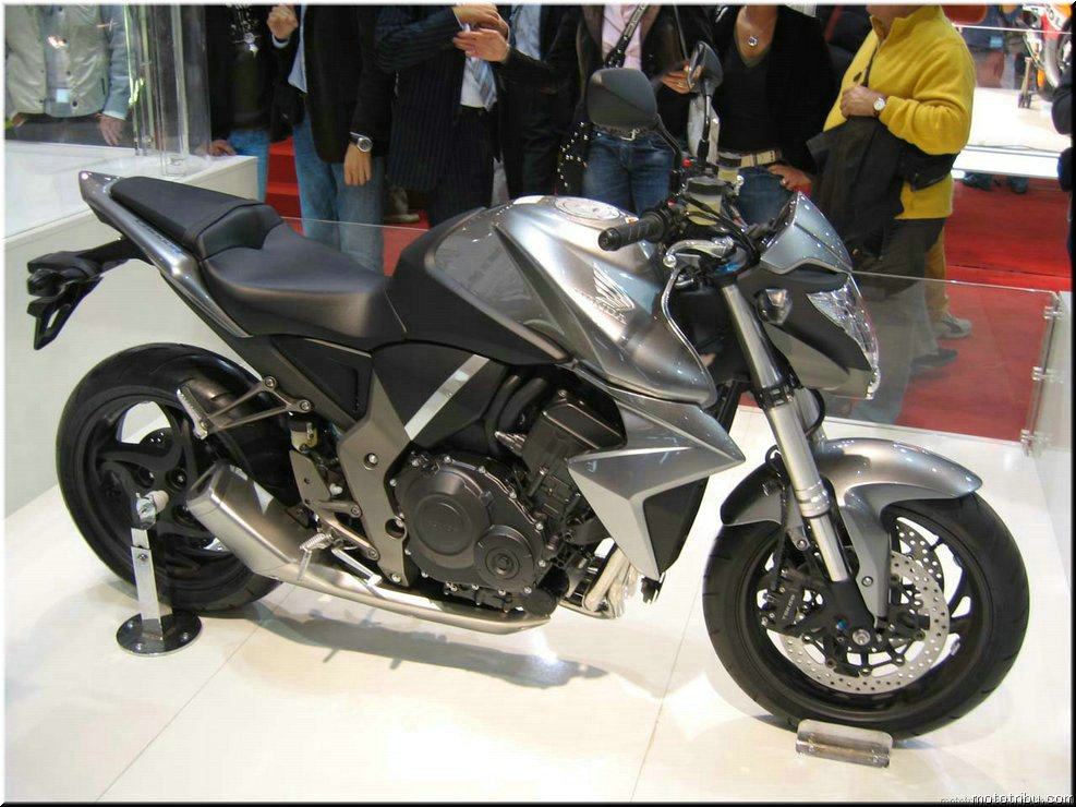 MOTO 