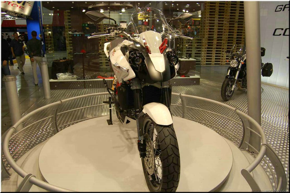 MOTO 