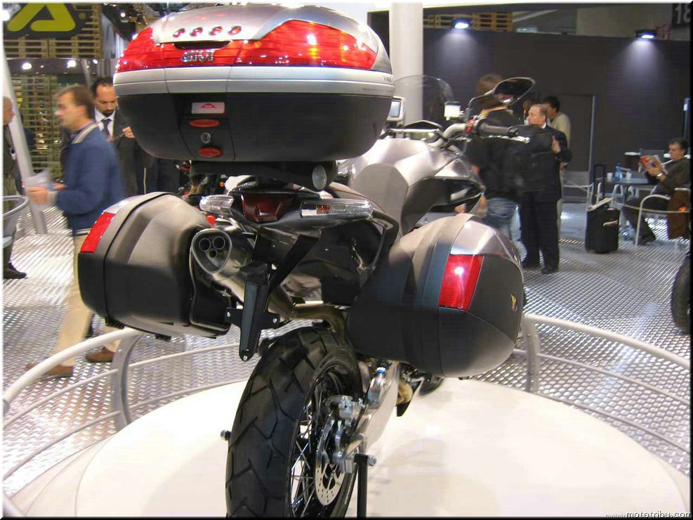 MOTO 