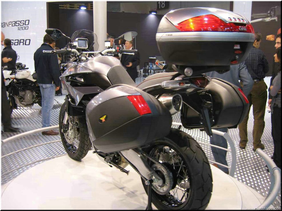 MOTO 