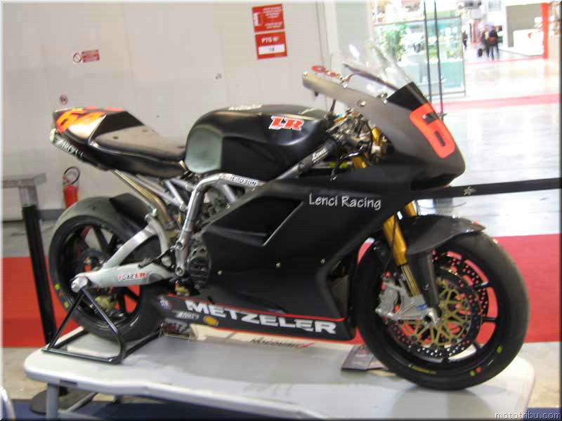 MOTO 