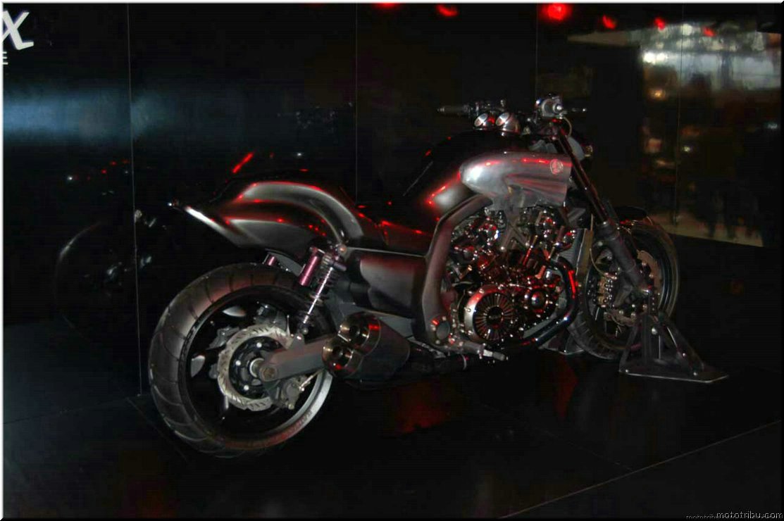 MOTO 
