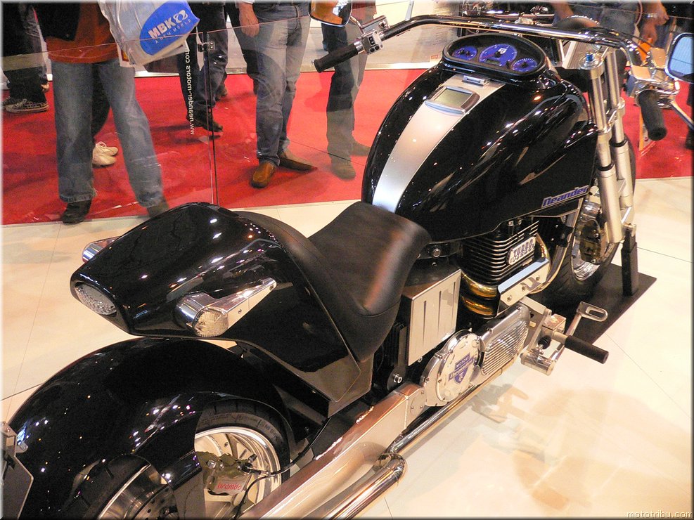 MOTO 