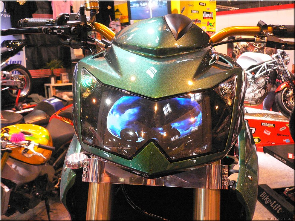 MOTO 
