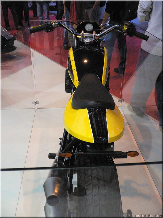 MOTO 