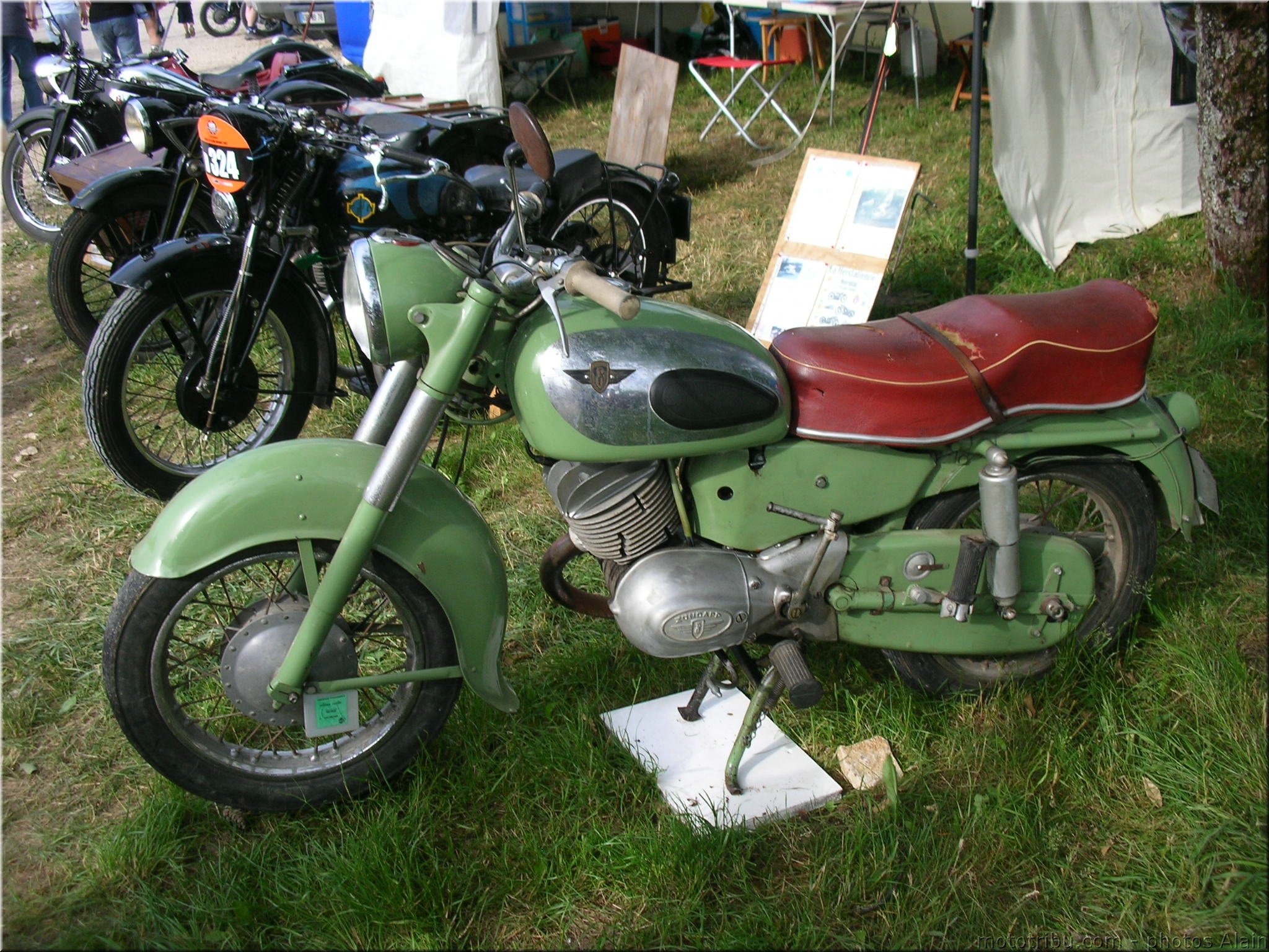 MOTO 