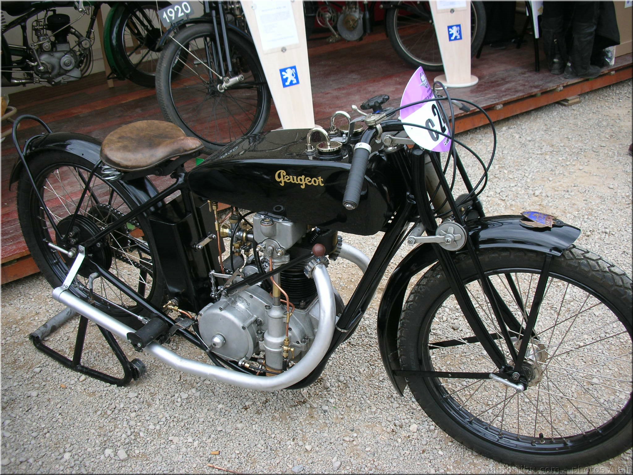 MOTO 