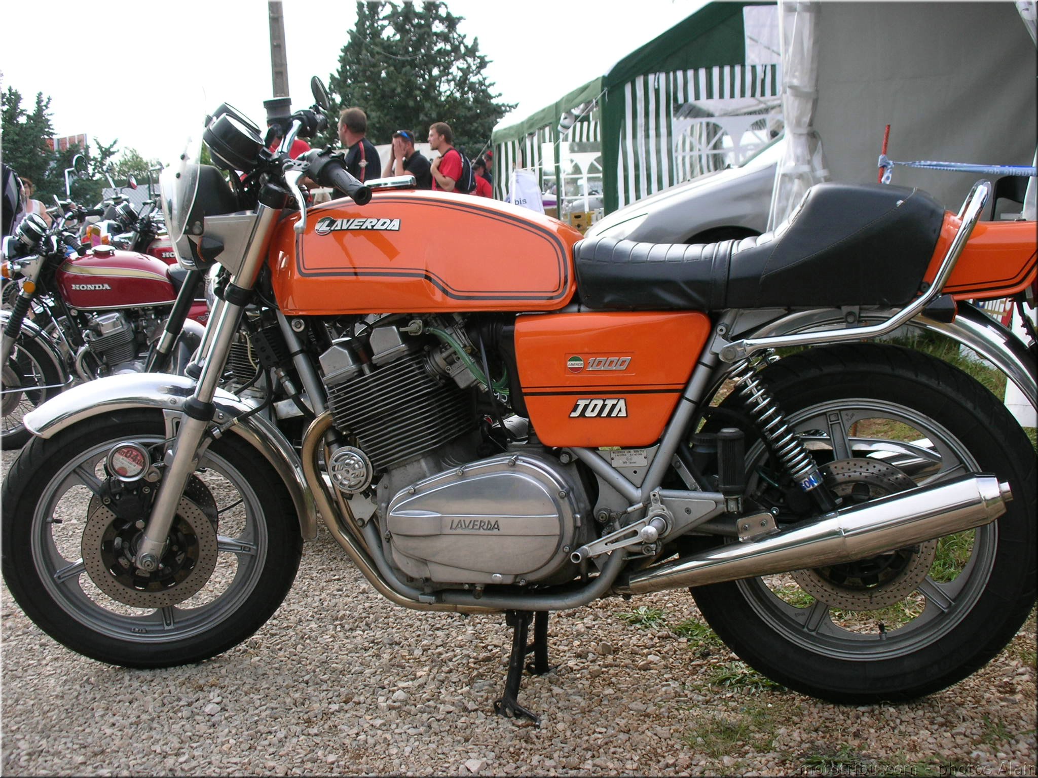MOTO 