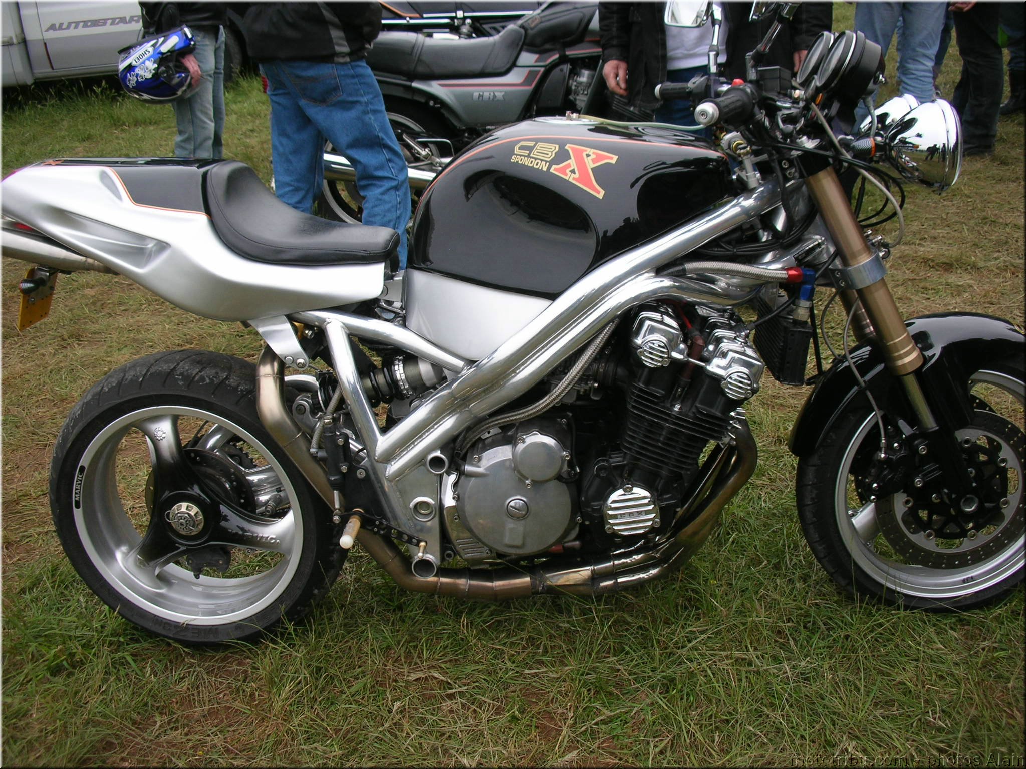 MOTO 