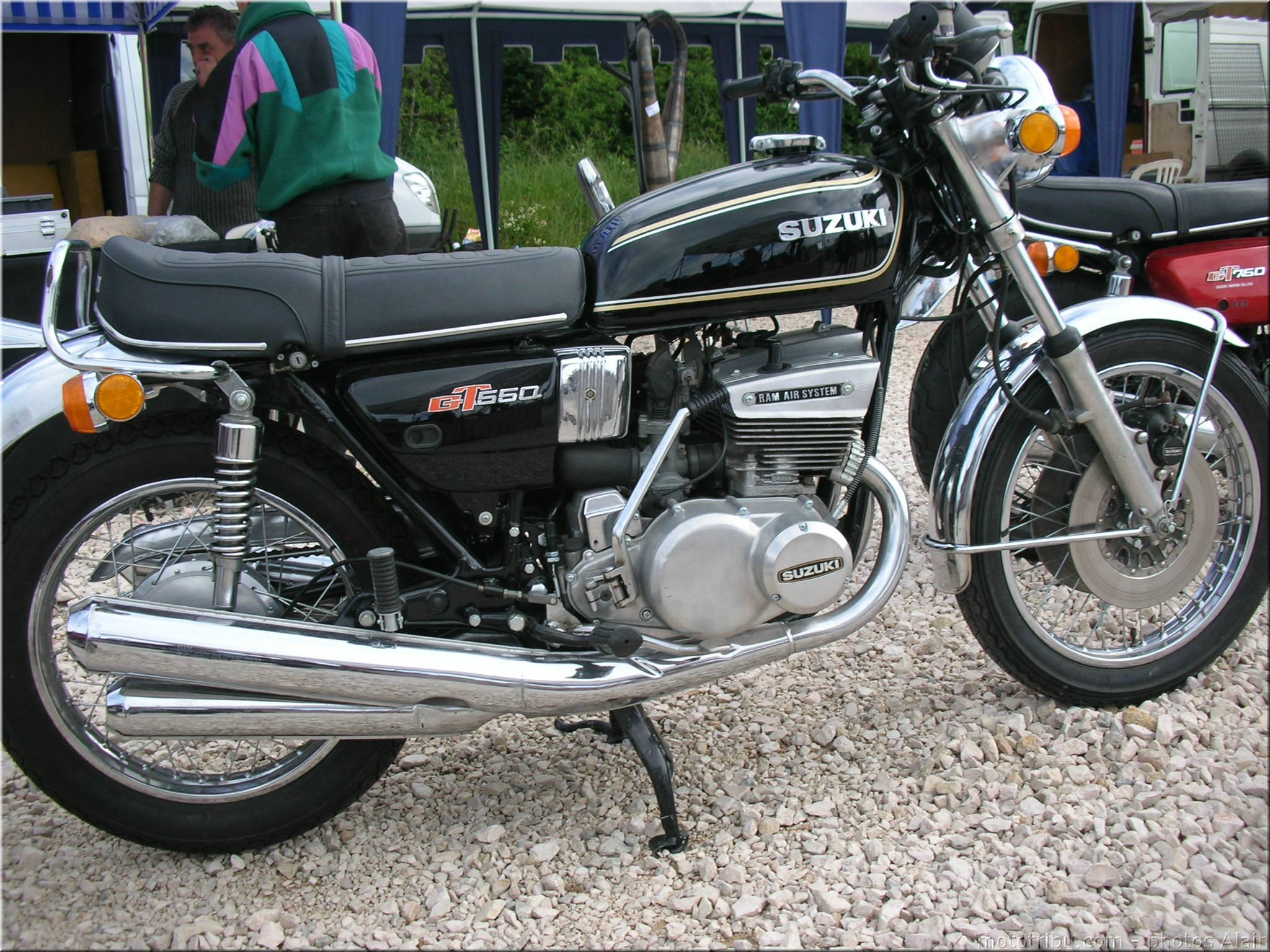 MOTO 