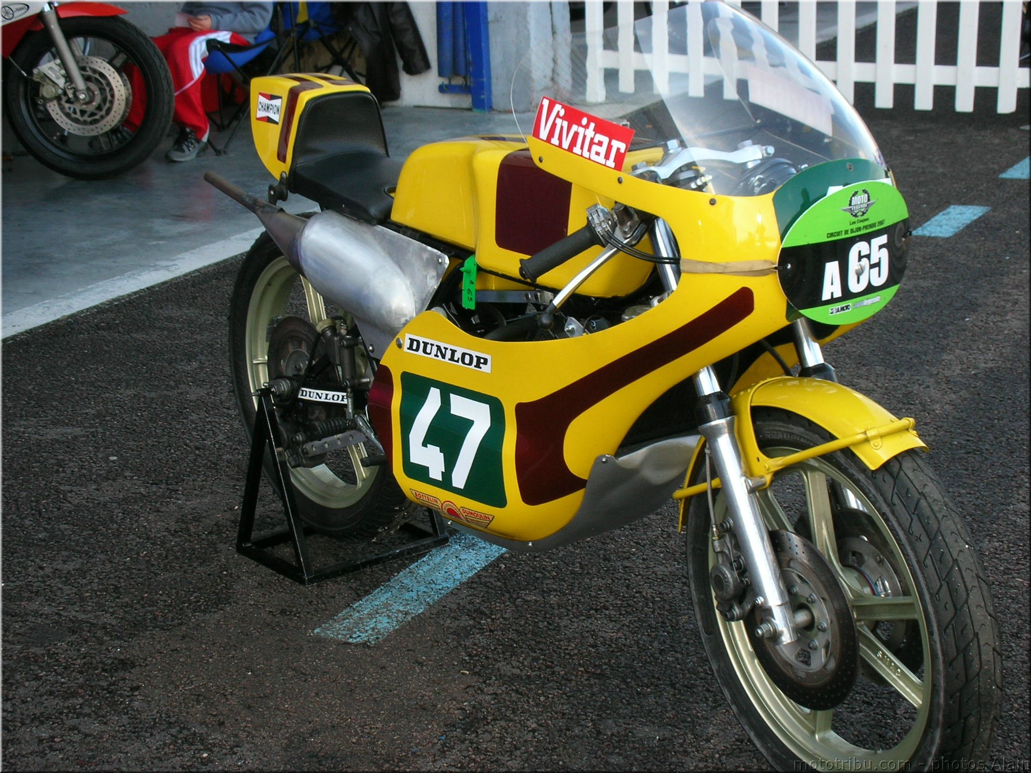 MOTO 