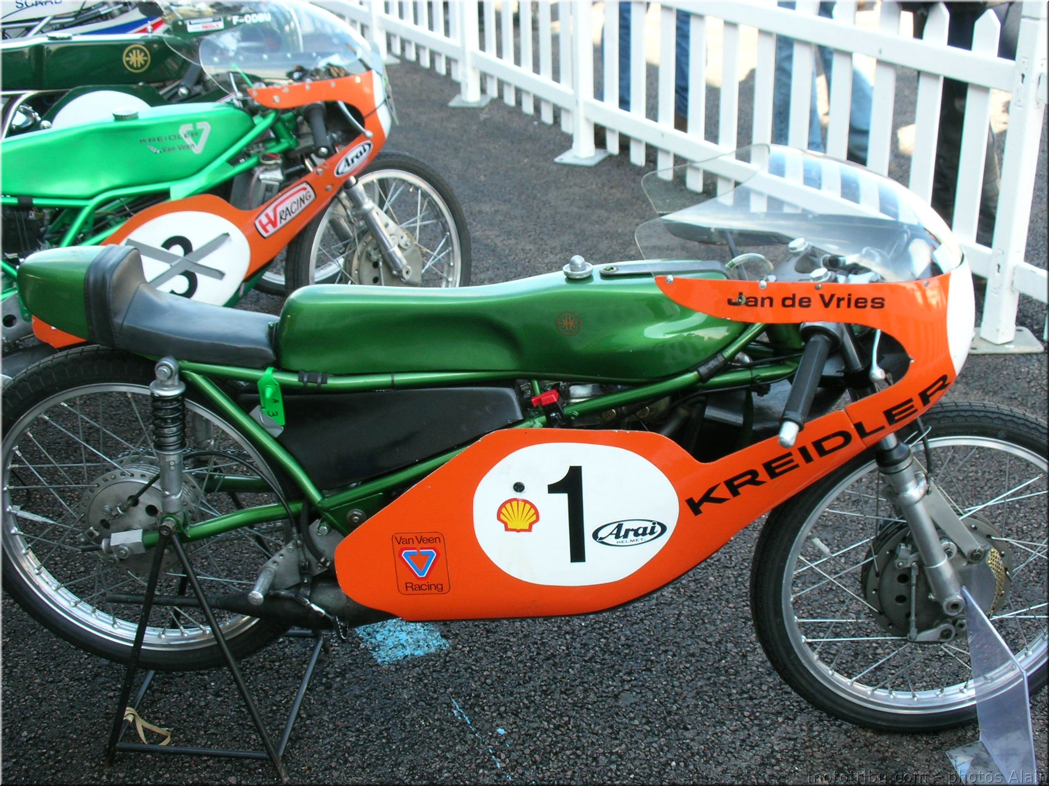 MOTO 