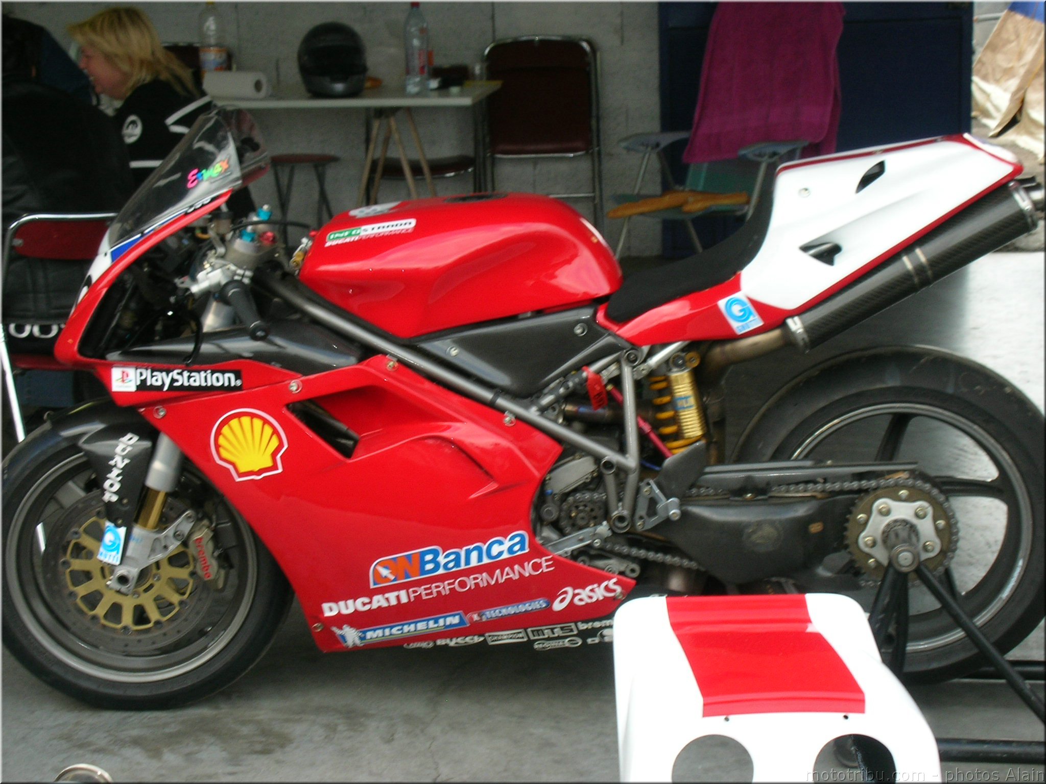 MOTO 