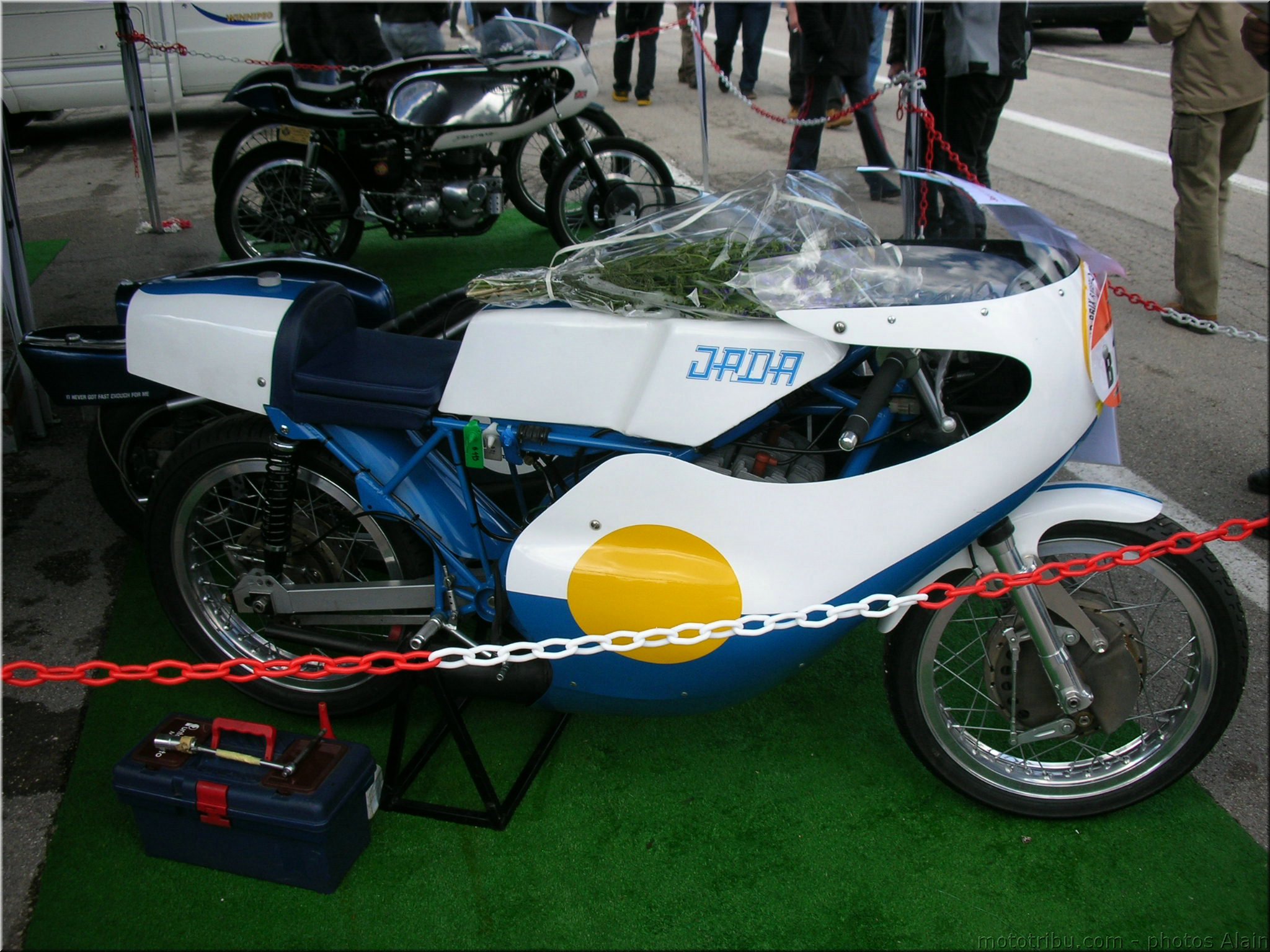 MOTO 