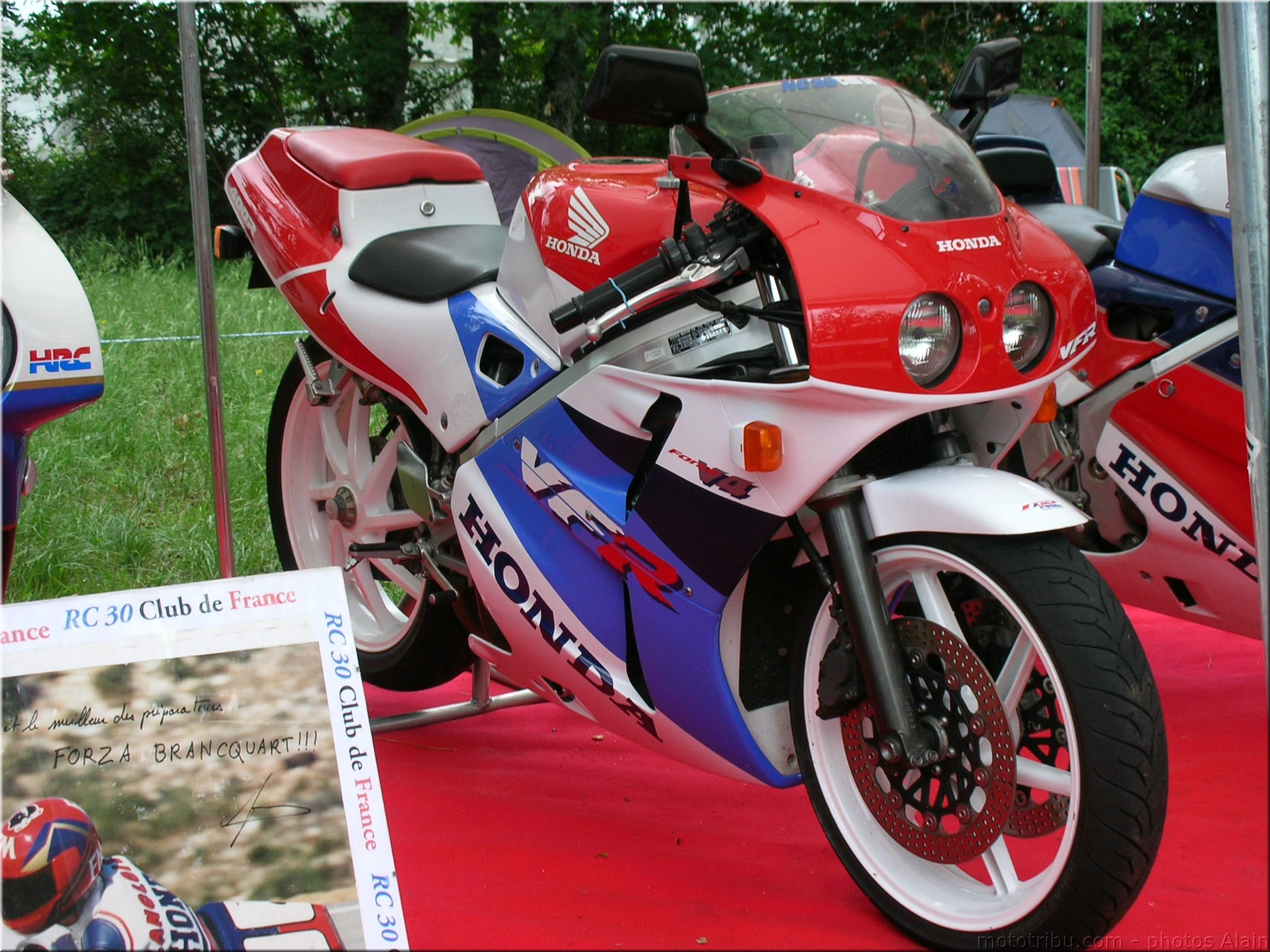 MOTO 