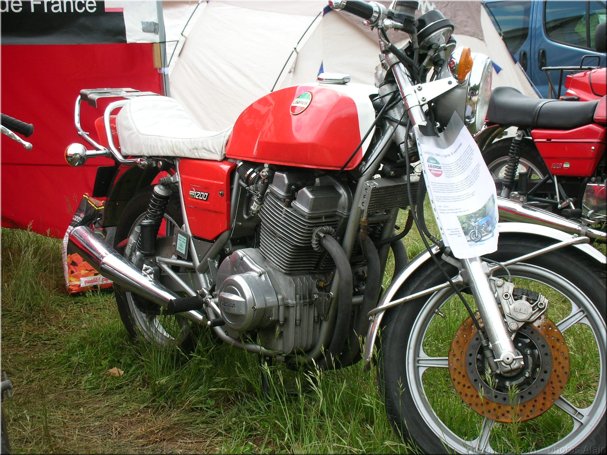 MOTO 