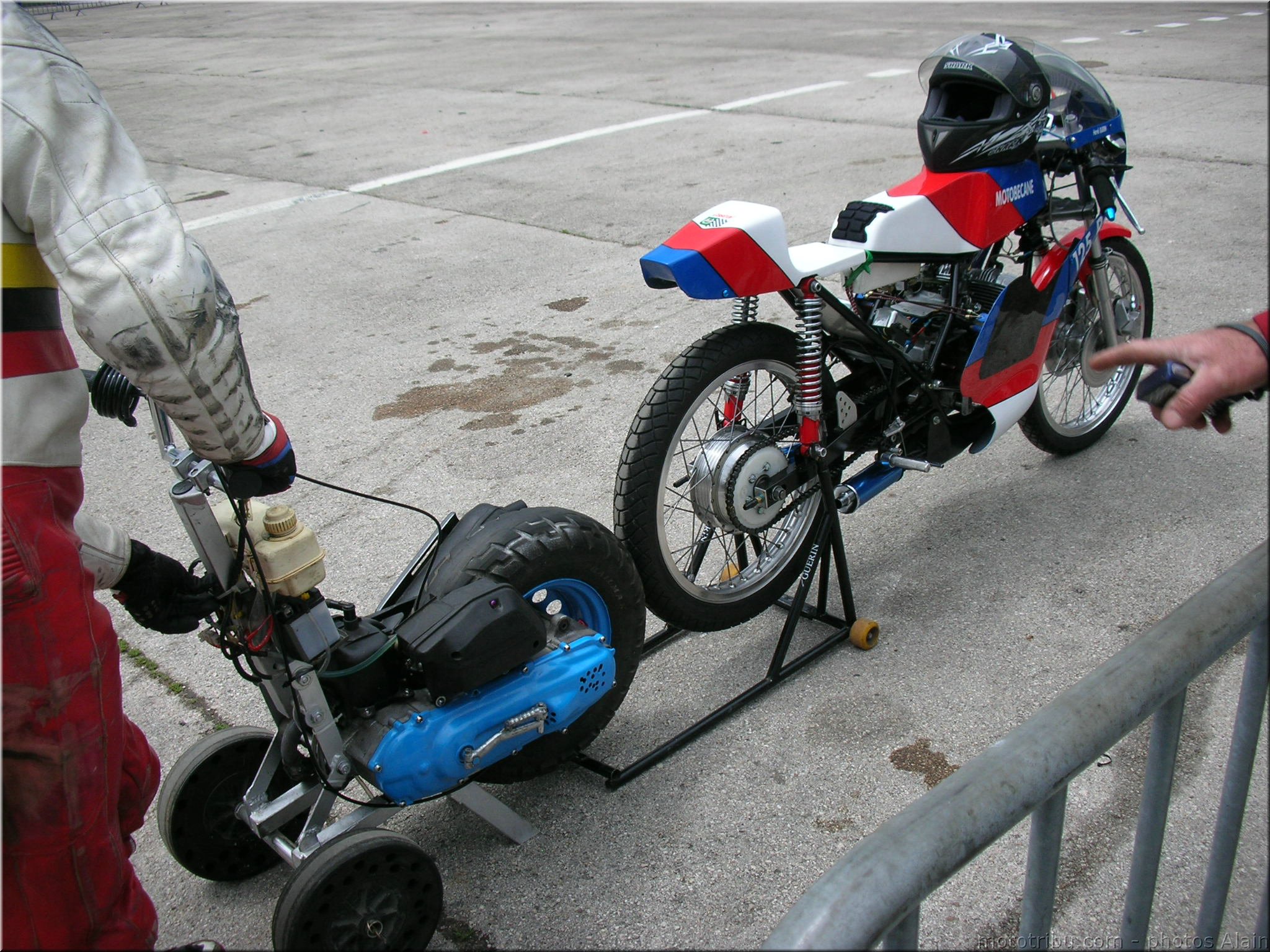 MOTO 