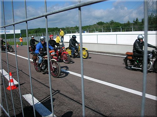 moto-legend-2007-0078.JPG