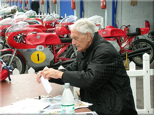 moto-legend-2007-0097.JPG
