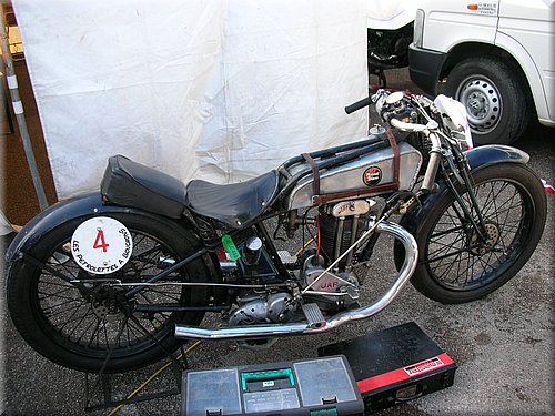 moto-legend-2007-0100.JPG