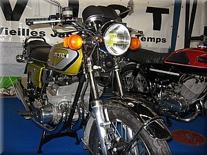 Suzuki-380-GT-1974.jpg