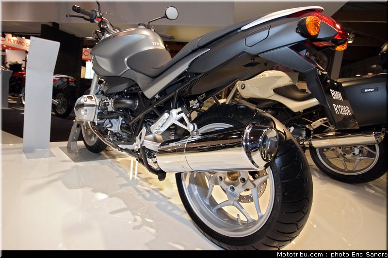 bmw_r1200r_1_bruxelles_2010_0025