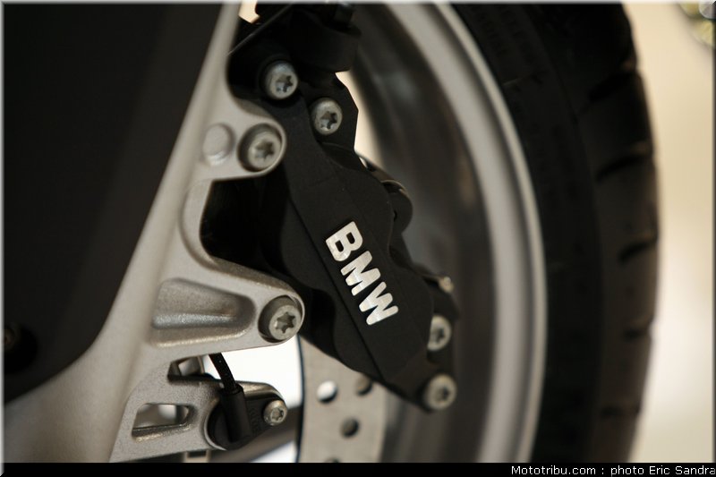 bmw_r1200r_2_bruxelles_2010_0026