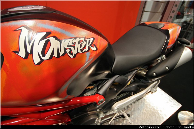 ducati_696_monster_bruxelles_2010_0032