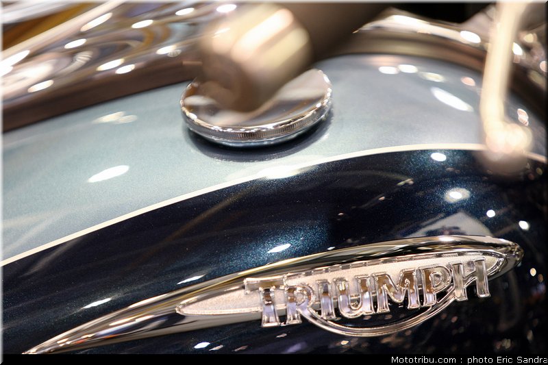 triumph_rocketIII_touring_1_bruxelles_2010_0127