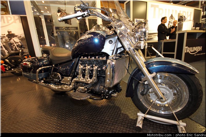 triumph_rocketIII_touring_3_bruxelles_2010_0129