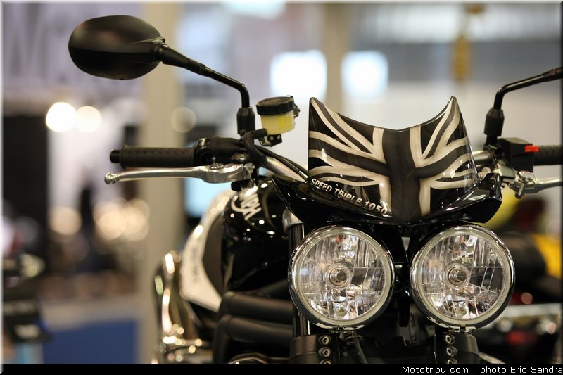 triumph_speed_triple_urban_sport_1050_3_bruxelles_2010_0132