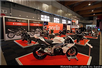 aprilia_stand_bruxelles_2010_0004.jpg