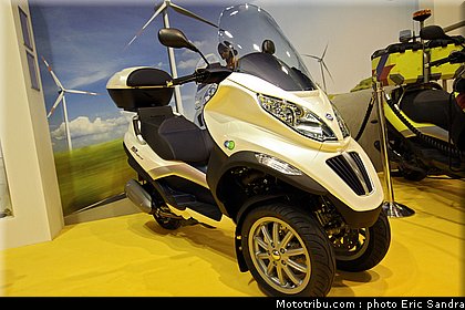 piaggio_hybrid_1_bruxelles_2010_0105.jpg