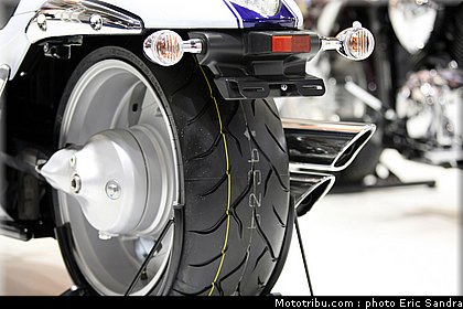 suzuki_vzr1800z_1_bruxelles_2010_0122.jpg