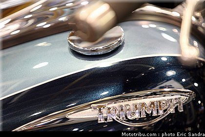 triumph_rocketIII_touring_1_bruxelles_2010_0127.jpg