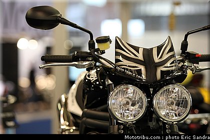 triumph_speed_triple_urban_sport_1050_3_bruxelles_2010_0132.jpg