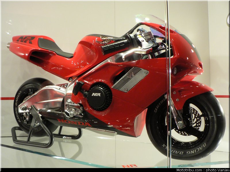 milan_eicma_2010_0125