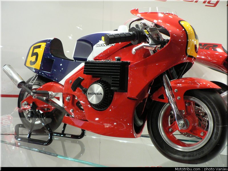 milan_eicma_2010_0126