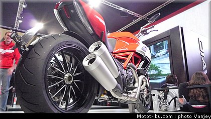 milan_eicma_2010_0021.JPG