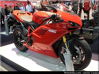 milan_eicma_2010_0037.JPG