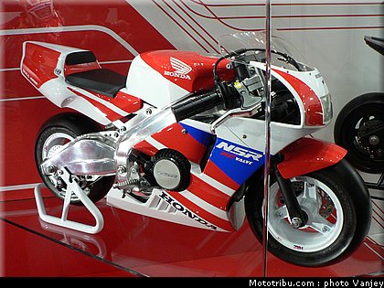 milan_eicma_2010_0128.JPG