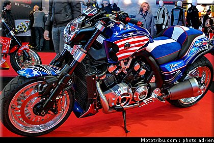 jpms_2011_cannes_moto_services_09.JPG