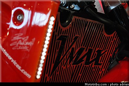 jpms_2011_cannes_moto_services_20.JPG
