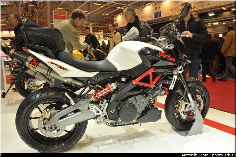 aprilia_002_salon_de_la_moto_paris_2011